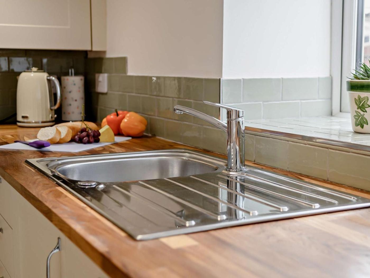 2 Bed in Gloucester oc-91603の写真3