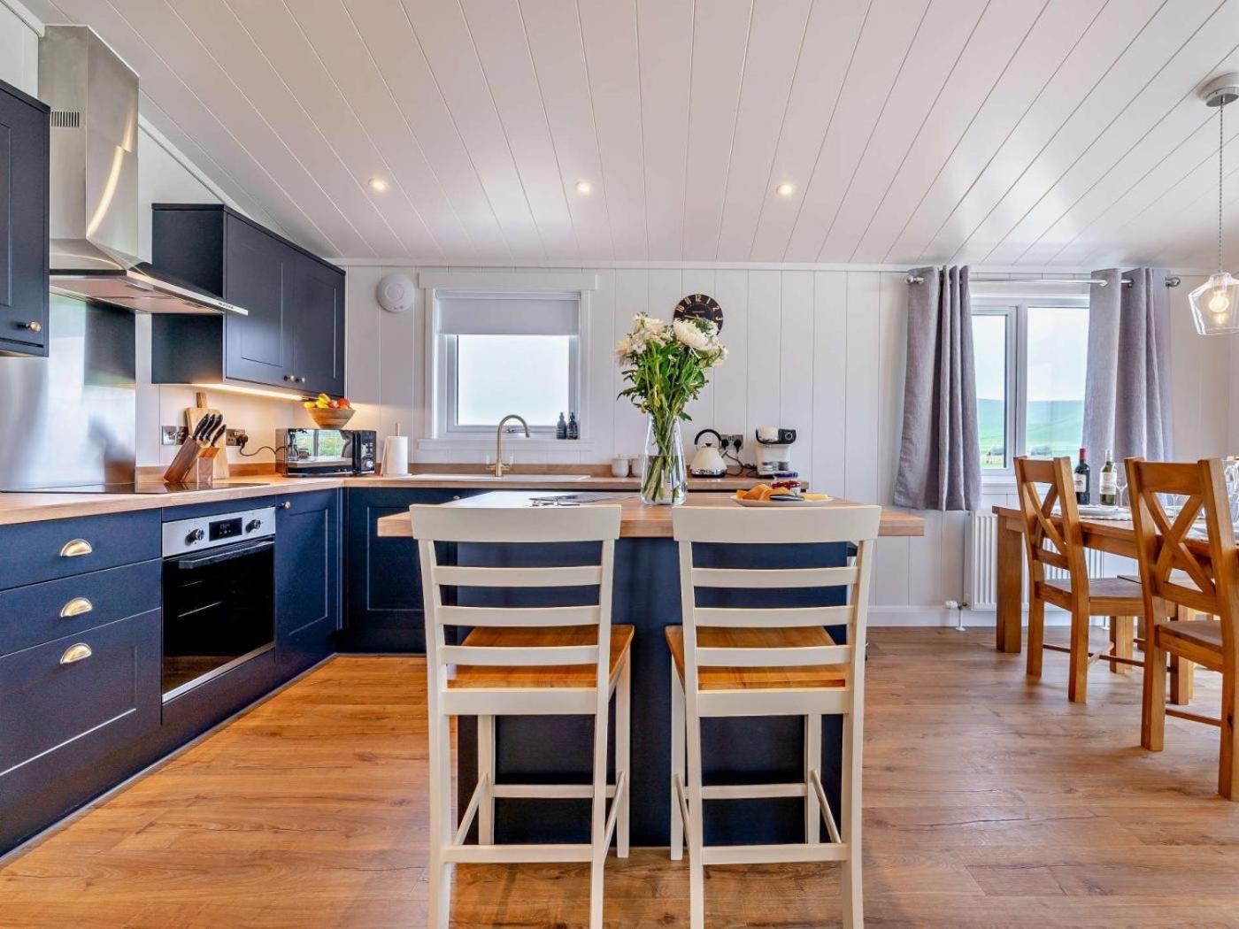 Foto 5: 2 Bed in St Andrews 94606
