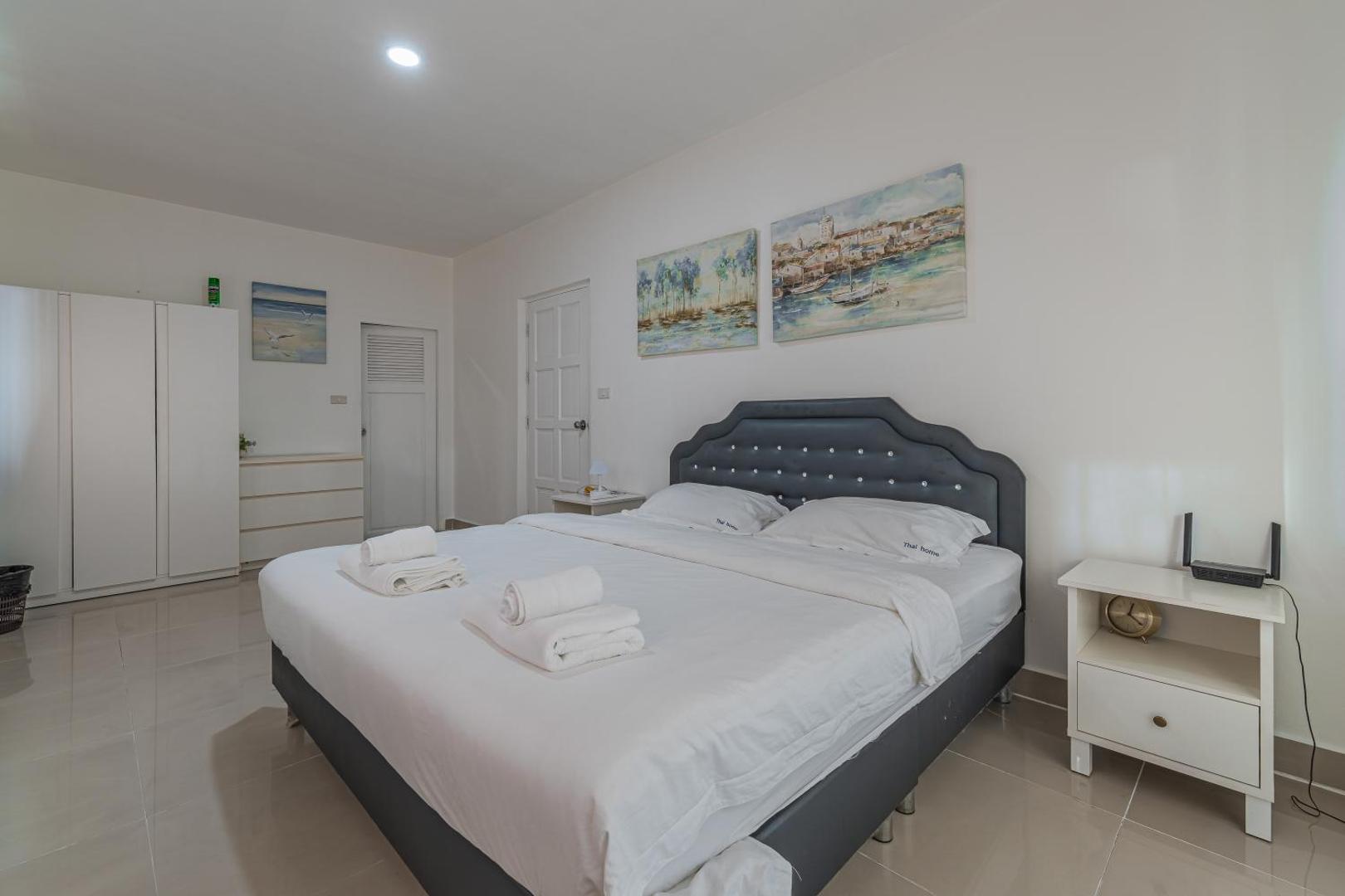 Kuva 2: Luxury 5 Bedrooms Pool Villa with Terrace