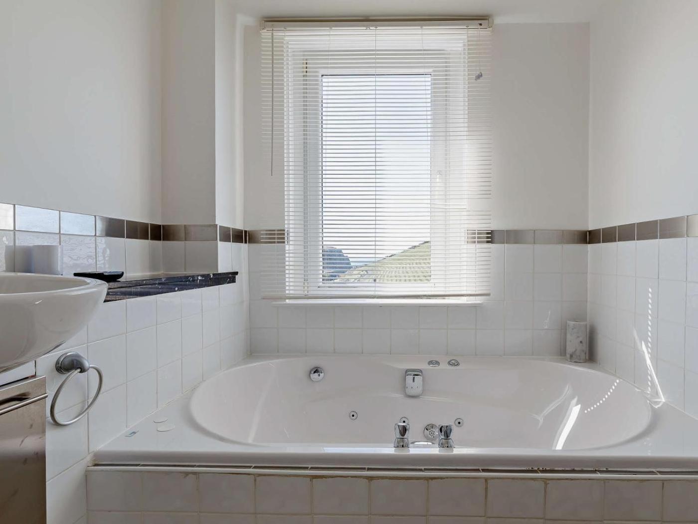 Bilde 10: 3 Bed in Ilfracombe oc-82274