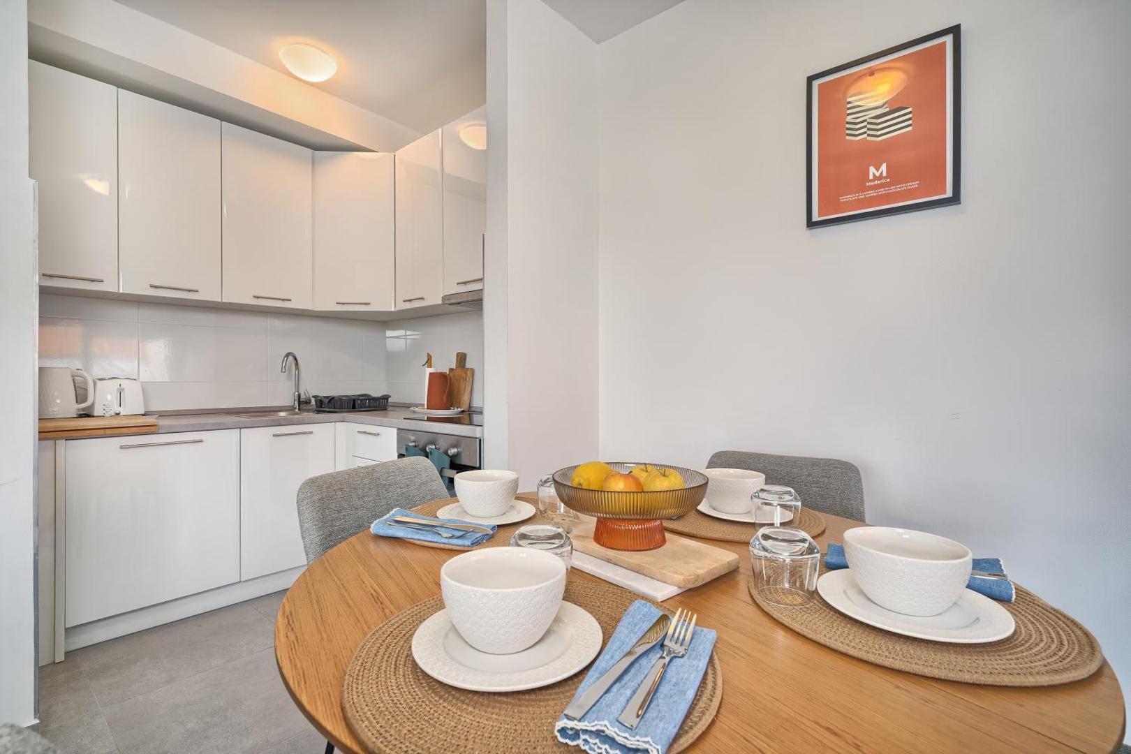 Billede 7: A 2 spacious apt w big balcony 4 min walk to beach