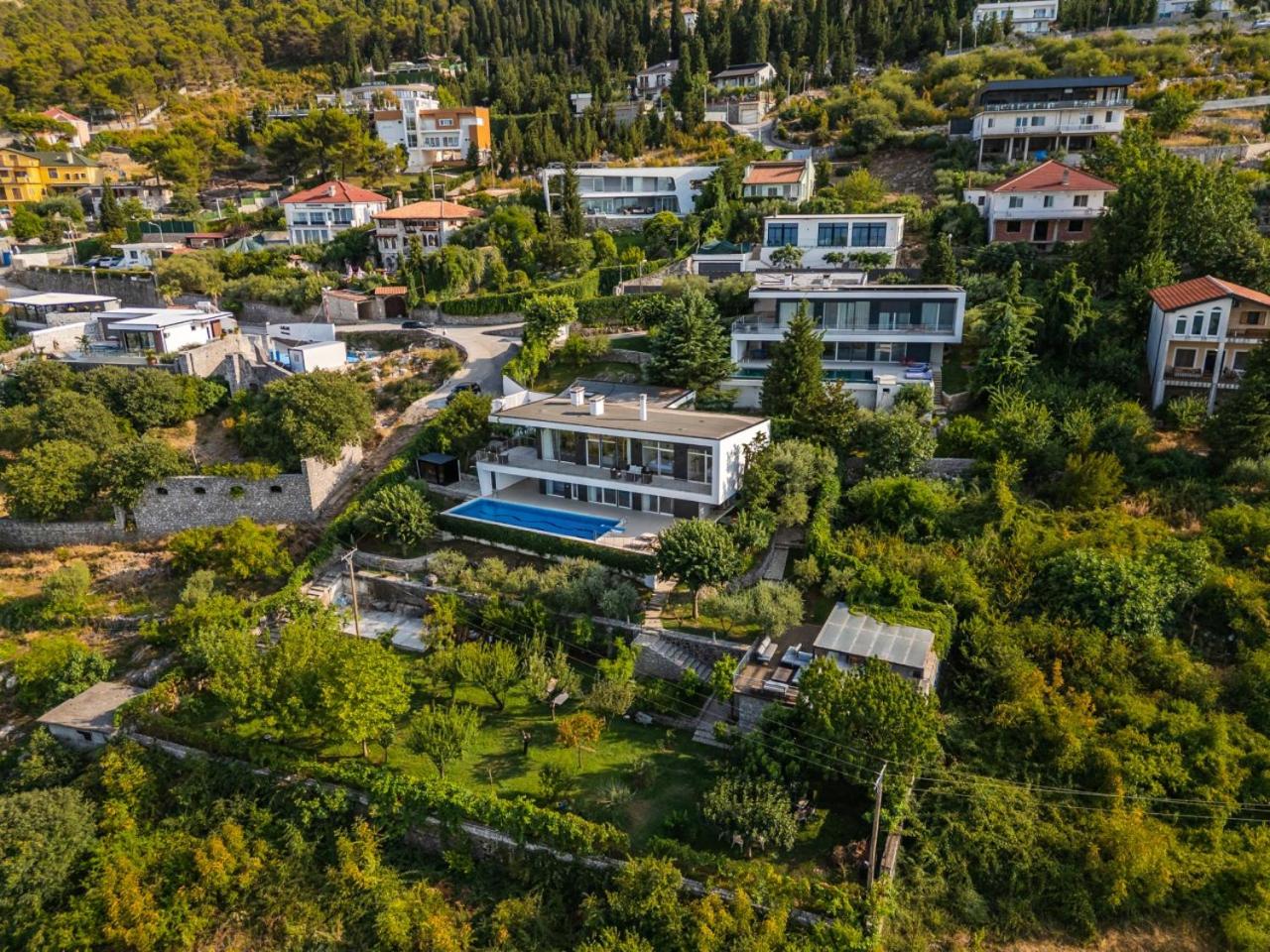 Φωτογραφία 4: Sunset - The Twin Villa by PikHost