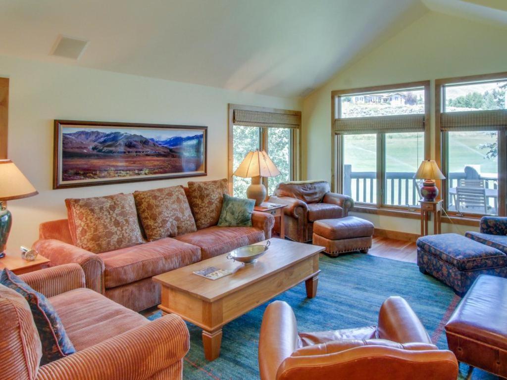 Foto 4: Legends - Simply Perfect Elkhorn Retreat