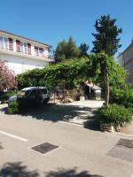 Apartman Viktoria - B&B Primošten
