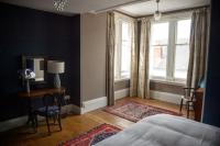 Doppel- oder Zweibettzimmer