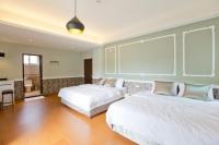 Kamer met 2 Queensize Bedden