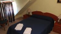 Doppel-/Zweibettzimmer mit Gemeinschaftsbad