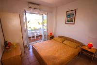 Monolocale con Balcone e Vista Mare (2 Adulti)