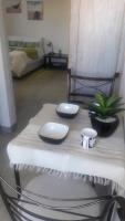 B&B Windhoek - Self-catering Studio, Unit 6 on Krupp - Bed and Breakfast Windhoek