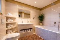 Deluxe Sea View Apartment Mate Balote - B&B Rijeka