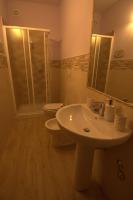 Chambre Lit Queen-Size - Vue sur Jardin