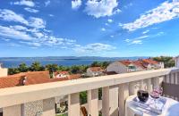 Apartments Ivka Bol - Direct Sea View - Bed and Breakfast Bol