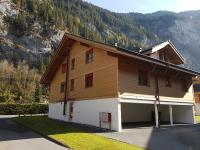 Apartment with Mountain View