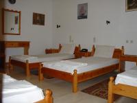 Dreibettzimmer mit Balkon