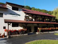Pensiunea Floare De Colt - Ferienwohnung Poiana Galdei