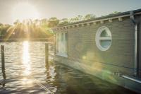 Houseboat - Suite lll - with Infrared Sauna
