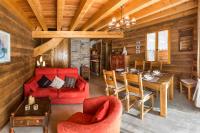 Chalet mit 2 Schlafzimmern mit Whirlpool