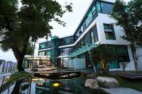 水岸楓林民宿 - B&B Dongshan