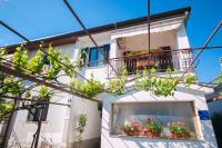 2 rooms app for 3 persons with 2 terraces near beach&town - B&B