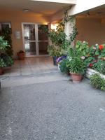 Limassol Seaside Apartment - B&B