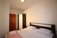 Apartment City Centre free parking 1&2 floor - B&B Makarska