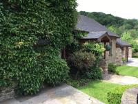 Ty Carreg Fach Staycation Cottage Cardiff - B&B Cardiff