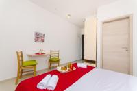 Apartment mit 2 Schlafzimmern und Terrasse