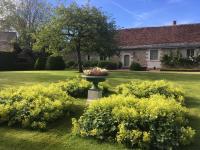 B&B Monnaie - Le Manoir de Maucartier - Bed and Breakfast Monnaie