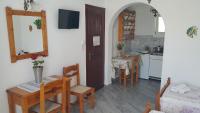 Estudio (3 adultos)