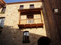 El Castell de la Pobla de Lillet (Adults Only) - Bed and Breakfast