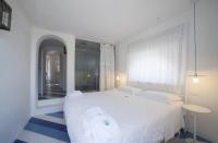 Luxury One-Bedroom Apartment with Balcony