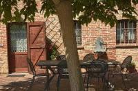 Appartamento con 1 Camera da Letto e Cortile (2 Adulti)