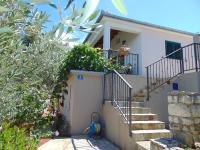 Apartments FRAGOLINA - Chambres d’hôtes Donje Selo na Šolti