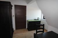 Vierbettzimmer mit Dusche