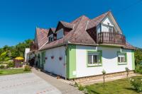 B&B Balatongyörök - Andrea Apartmanház - Bed and Breakfast Balatongyörök