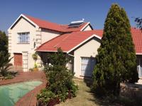At The View B&B - Bed and Breakfast Roodepoort