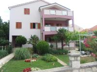 Apartman Karlo & Ema - B&B