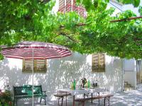 Holiday House with Seaview - B&B