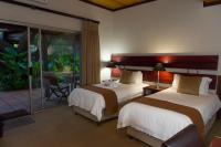 Twin or King Room with Garden Access (Full Bathroom) - Room 11