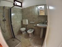 Habitación Triple Confort con ducha
