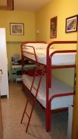 Zweibettzimmer mit Etagenbett
