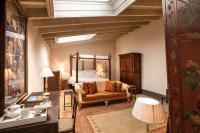 Deluxe Suite with Spa Bath