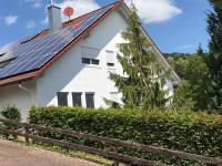 Ferienwohnung Wegst - Bed and Breakfast