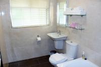 Twin Room with Sea View and Private External Bathroom