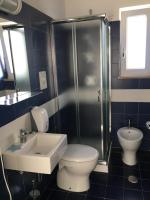 Driepersoonskamer met Eigen Externe Badkamer