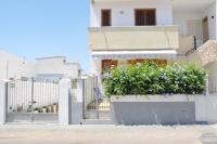 Due Passi Dalla Spiaggia - B&B Lido Marini