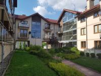 Apartamento con balcón