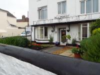 Corner House Guest House - B&B