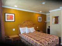 Queen Room - Non-Smoking