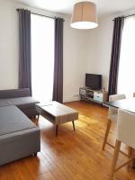 B&B Villeurbanne - Apt spacieux proche Lyon Guillotte - Bed and Breakfast Villeurbanne